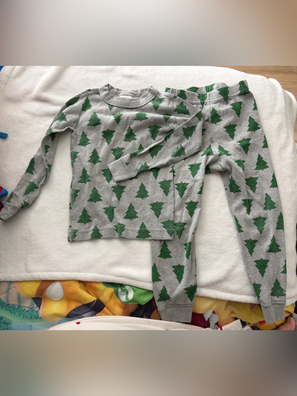Hanna Anderson tree pajamas
